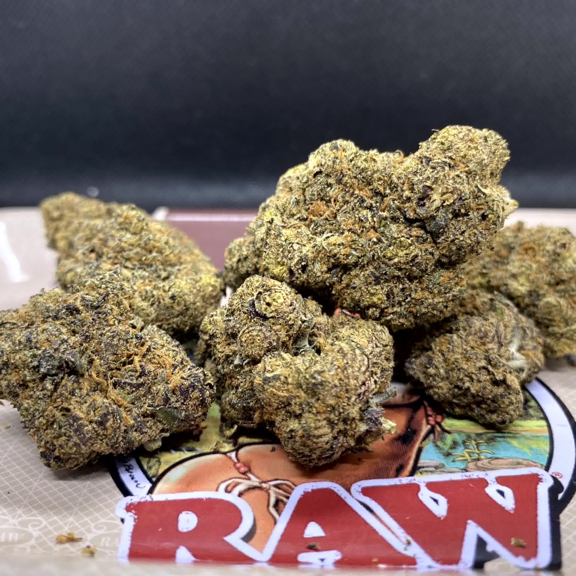 Buy Pink Runtz strain in Phuket HiFly Delivery