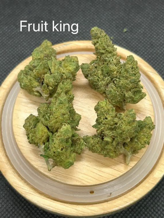 Fruit King strain